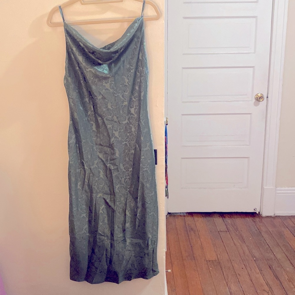 Green midi dress